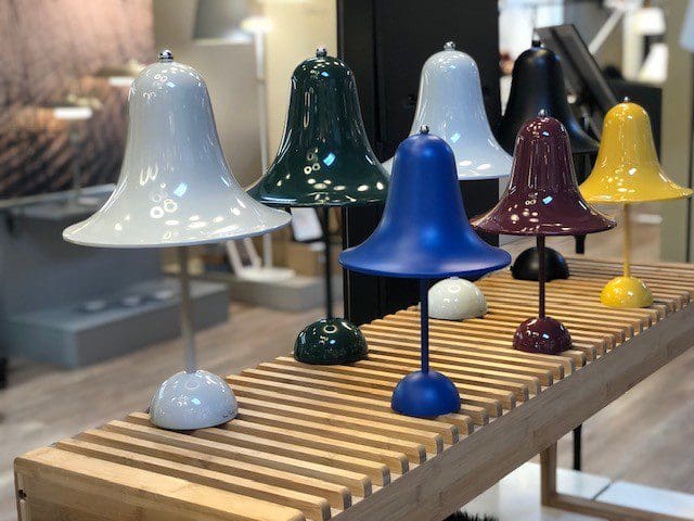 Klokke formet lamper i forskellige farver